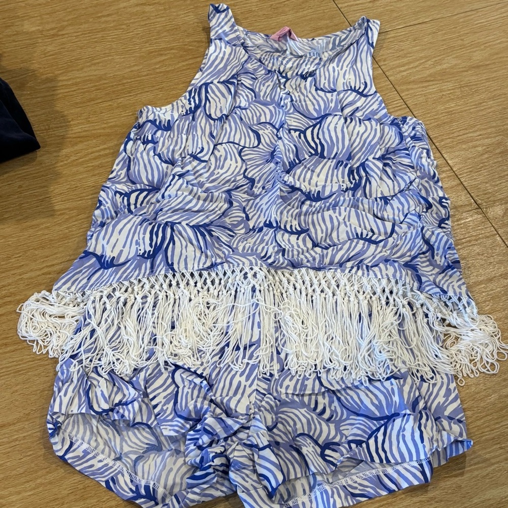 Lilly Pulitzer Women's Blue and White Print top and shorts set